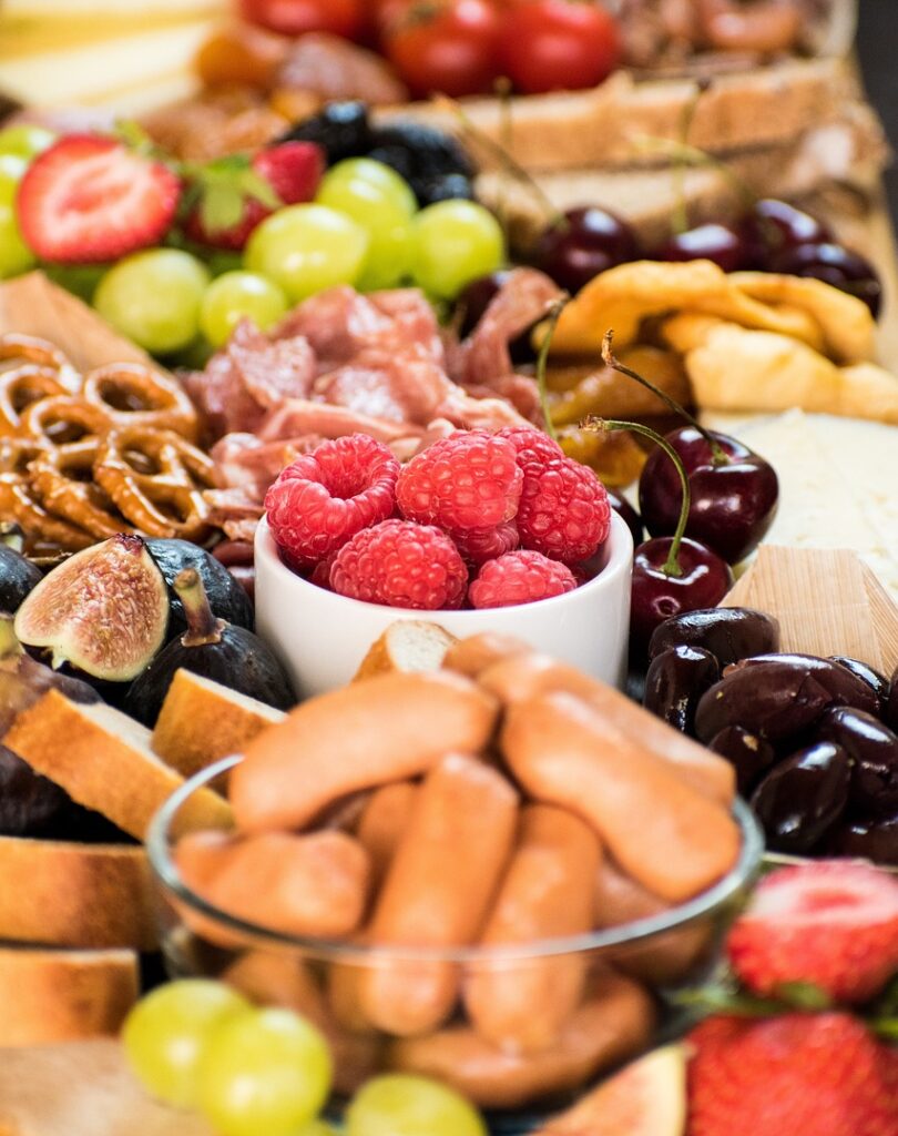 grazing-table-6838824_1280