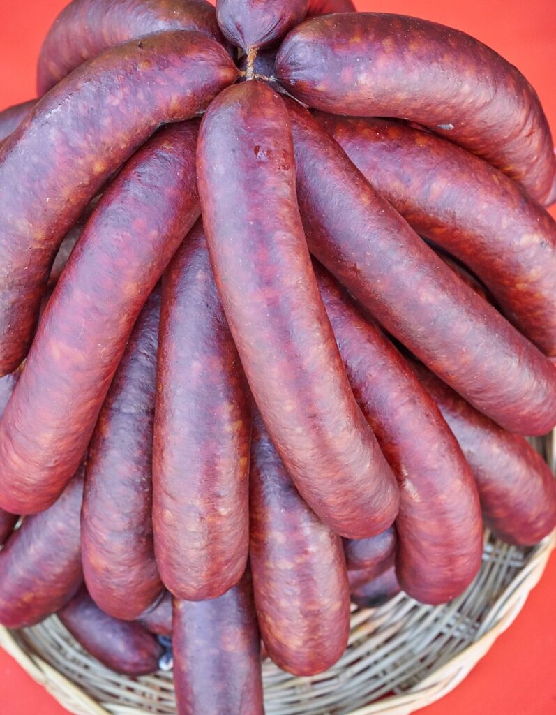 sausage-3386342_1280